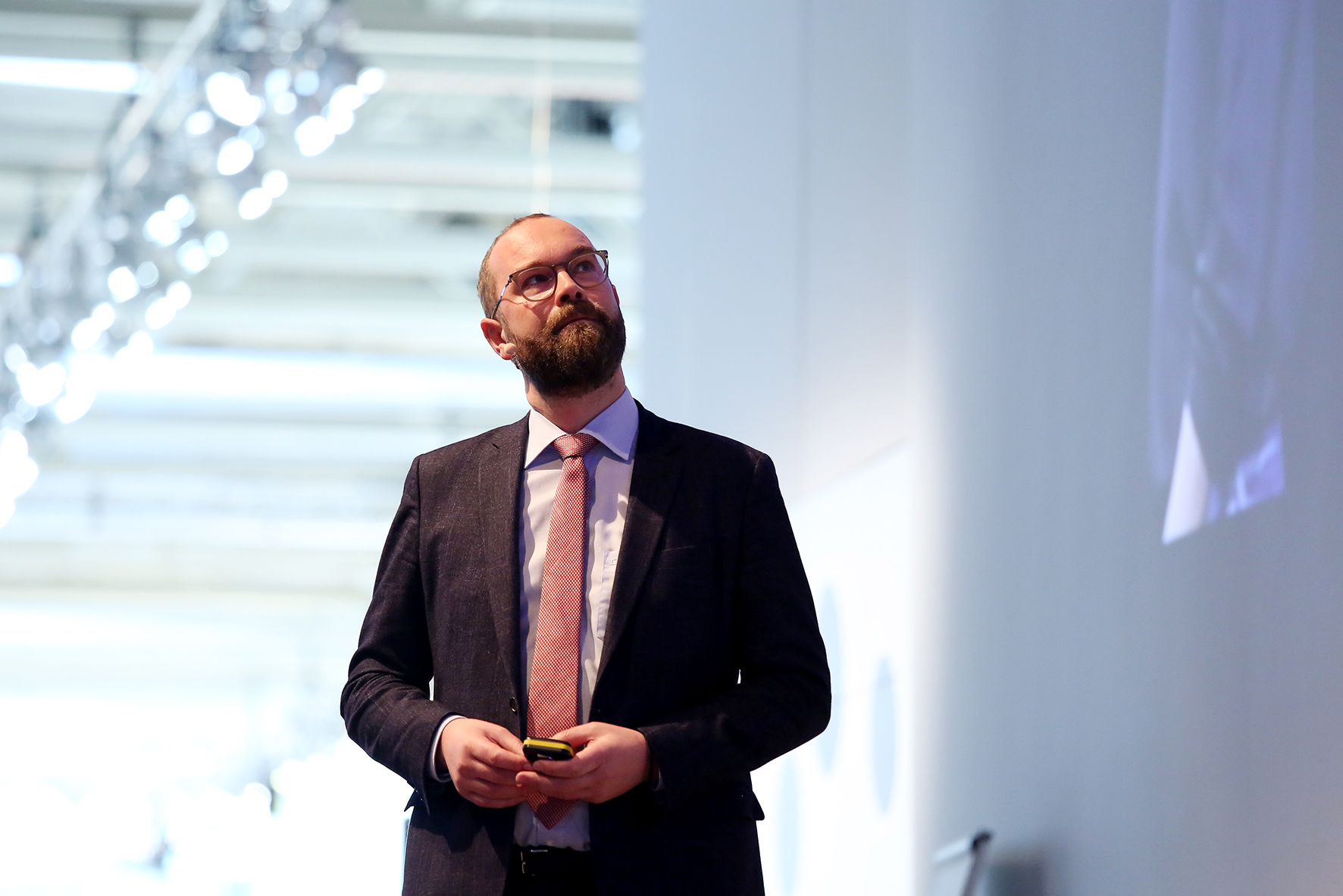 Sven Fund presenting on stage